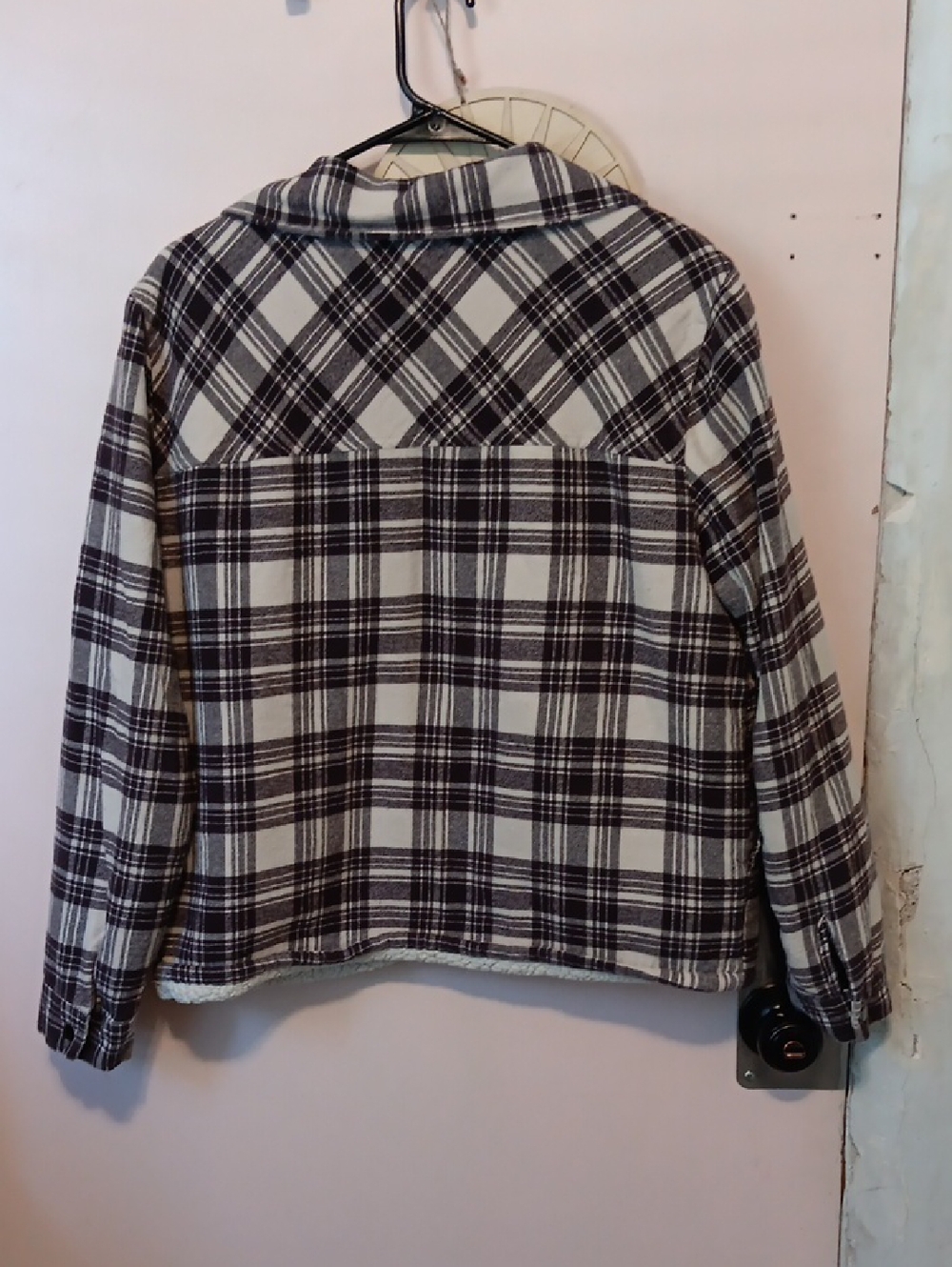 Lucky Brand Sherpa-Lined Plaid Shacket in Off-White & Dark Brown - Picture 8 of 8